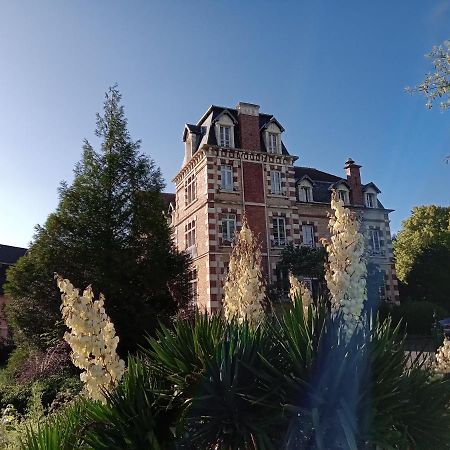 Residence Services Chateau Saint Pierre Oursin Vimont Dış mekan fotoğraf